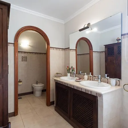 5br - Pool Parking & Tennis Court Лас-Пальмас-де-Гран-Канария